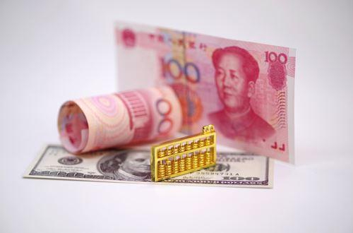 华安百联消费REIT：百联股份一致行动人增持约1084万份，占1.084%